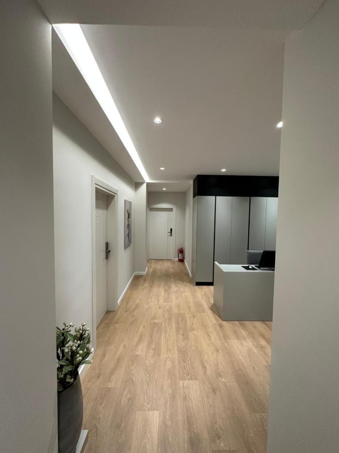 Soin Rooms Тирана Екстер'єр фото