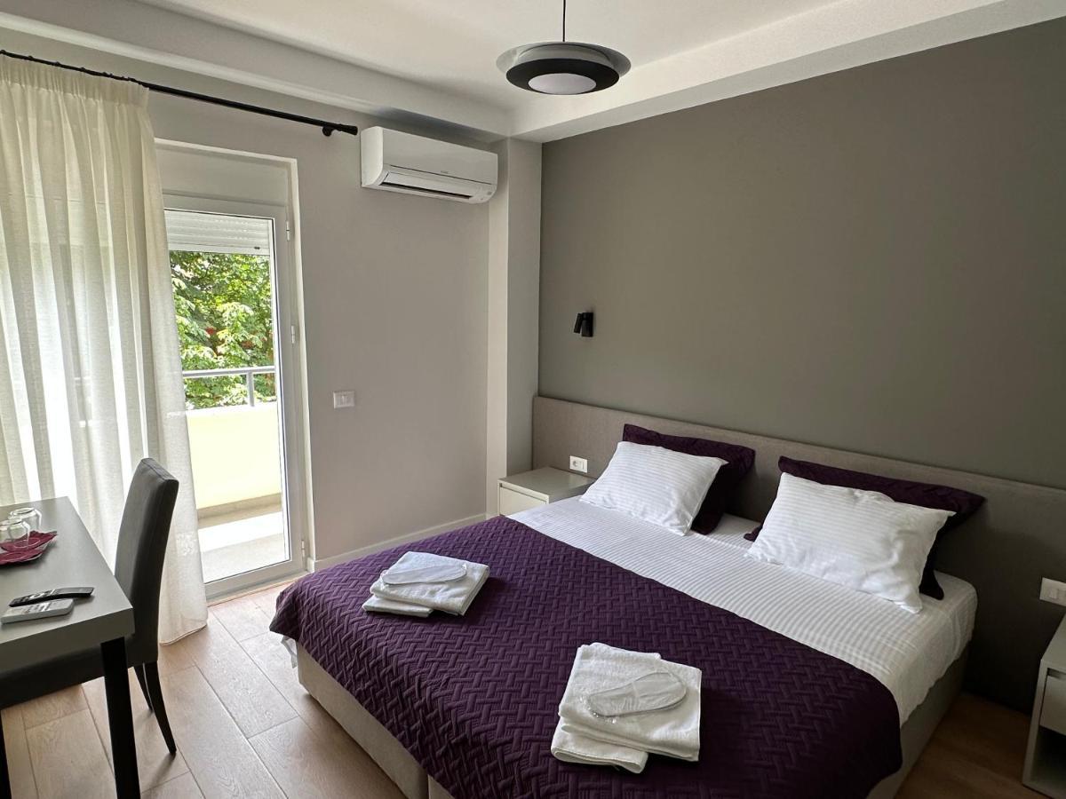 Soin Rooms Тирана Екстер'єр фото