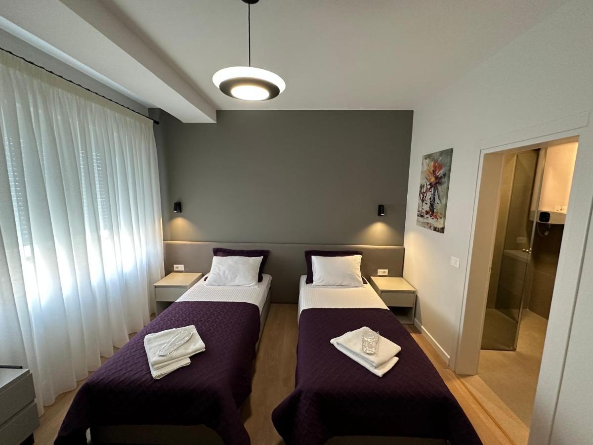 Soin Rooms Тирана Екстер'єр фото
