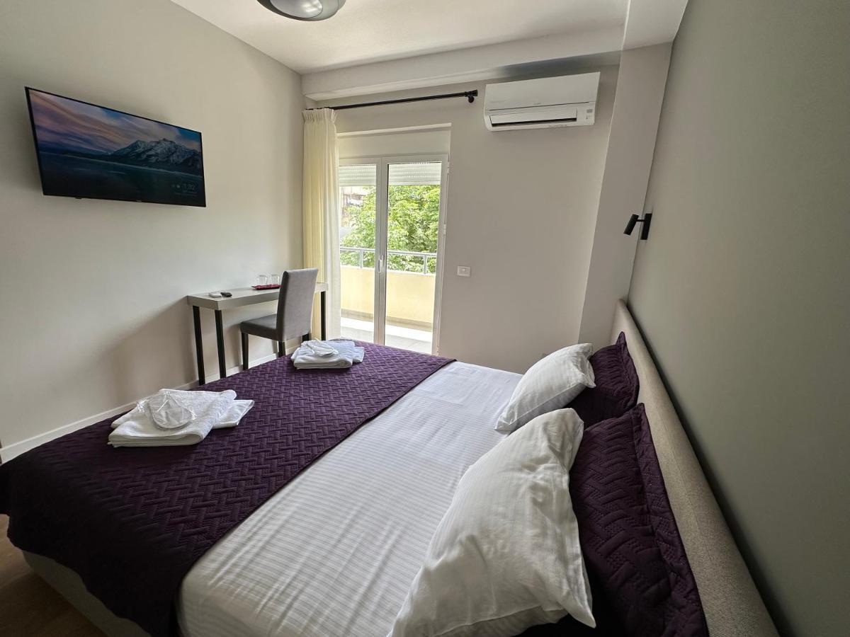 Soin Rooms Тирана Екстер'єр фото
