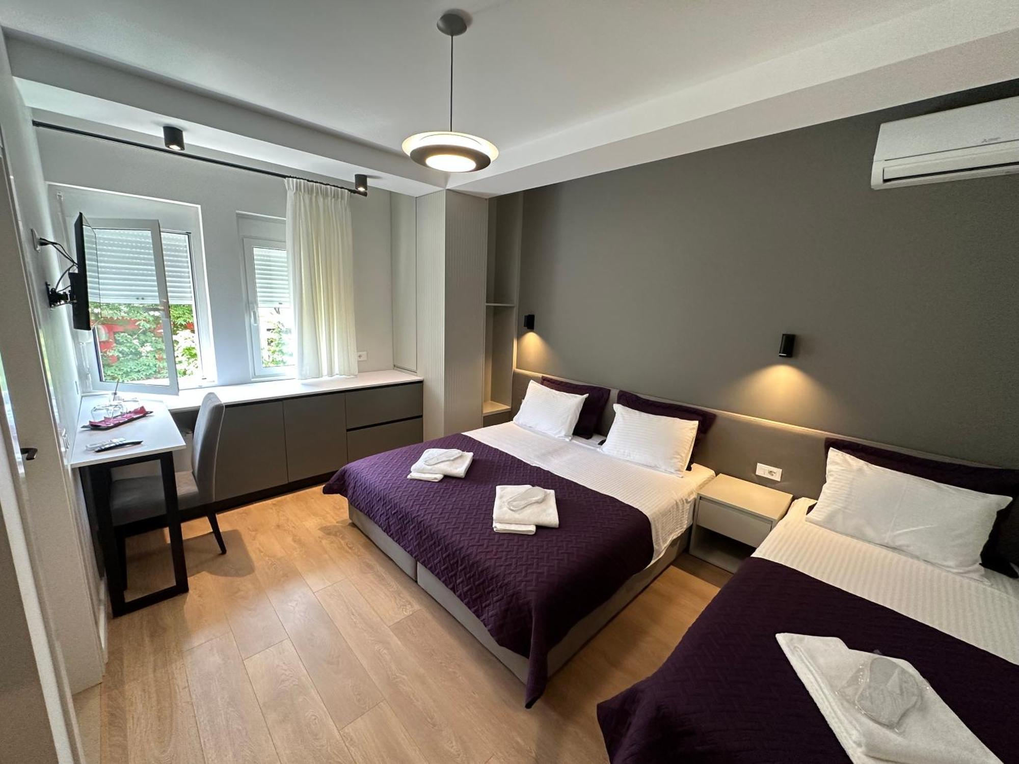 Soin Rooms Тирана Екстер'єр фото