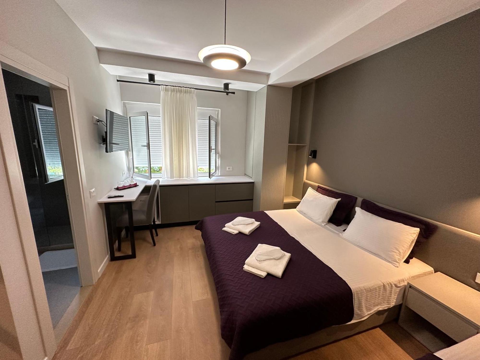 Soin Rooms Тирана Екстер'єр фото